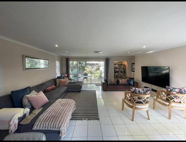 3 BEDROOM TOWNHOUSE FOR SALE IN UMGENI PARK